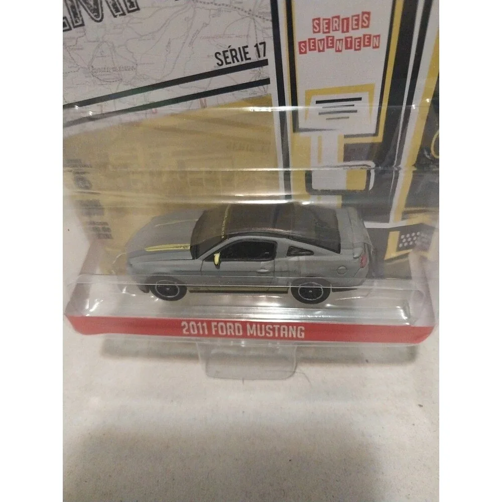 Greenlight Running on Empty Series - 2011 Ford Mustang (Accel)